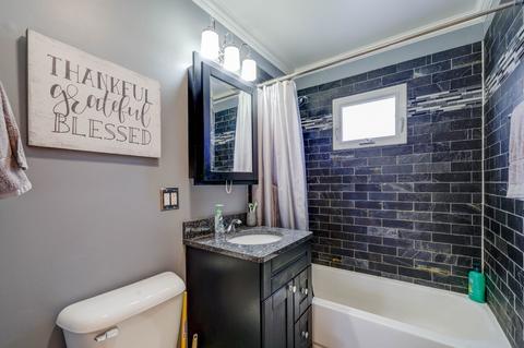 7137 S Octavia Ave, Bridgeview, IL 60455 photo 8