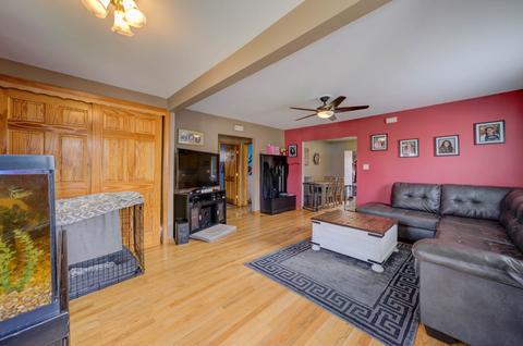 7137 S Octavia Ave, Bridgeview, IL 60455 photo 2