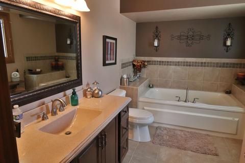 18920 Meadowview Dr, Mokena, IL 60448 photo 32