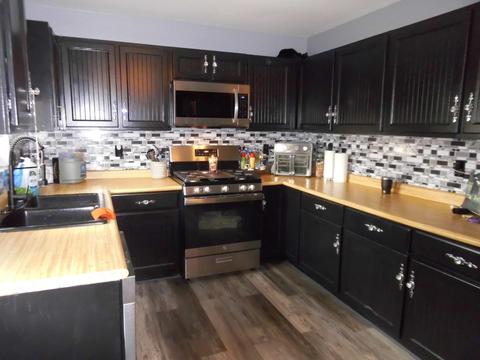 414 N Center St, Gardner, IL 60424 photo 3
