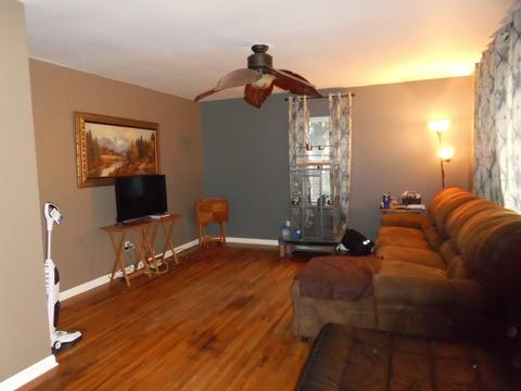 414 N Center St, Gardner, IL 60424 photo 5