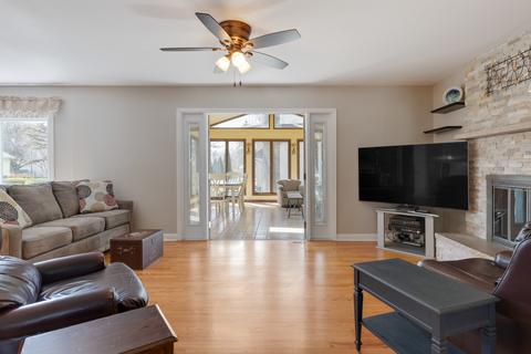 2015 Coach Dr, Naperville, IL 60565 photo 7