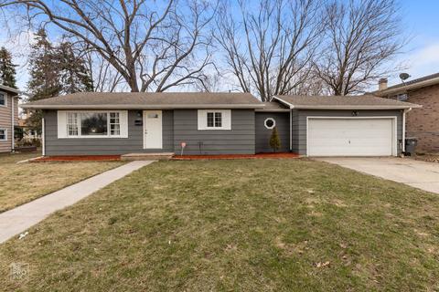 231 Robert Dr, Elgin, IL 60123 photo 1