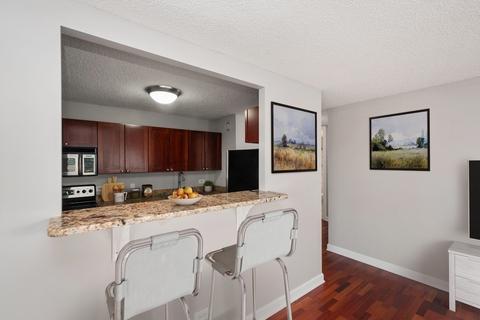 30 E Huron St #2307, Chicago, IL 60611 photo 7