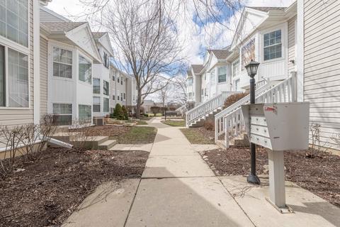 304 Hidden Creek Ln, North Aurora, IL 60542 photo 5