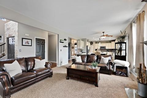 144 Primrose Ln, Bartlett, IL 60103 photo 11