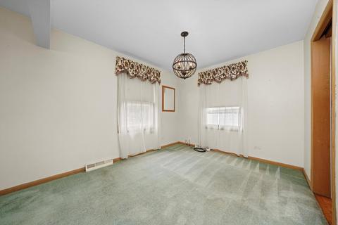 136 Kathleen Dr, Elgin, IL 60123 photo 23