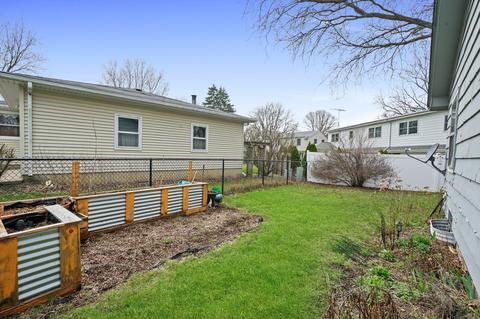 136 Kathleen Dr, Elgin, IL 60123 photo 45