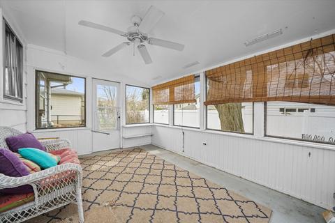 136 Kathleen Dr, Elgin, IL 60123 photo 12