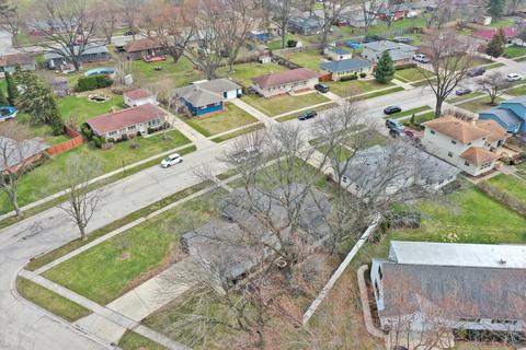 136 Kathleen Dr, Elgin, IL 60123 photo 10