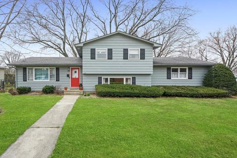 136 Kathleen Dr, Elgin, IL 60123 photo 2