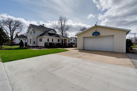 102 W 5th St, Gridley, IL 61744 photo 32