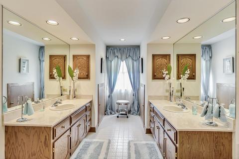 370 Trinity Ln, Oak Brook, IL 60523 photo 42
