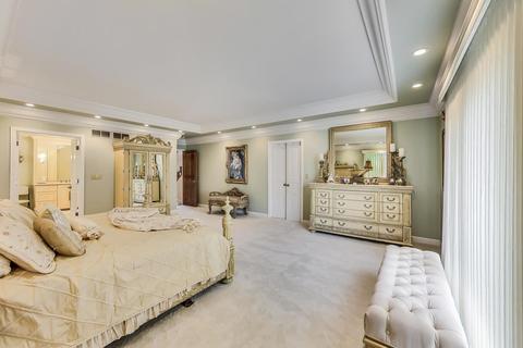 370 Trinity Ln, Oak Brook, IL 60523 photo 26