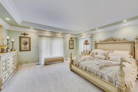 370 Trinity Ln, Oak Brook, IL 60523 photo 25