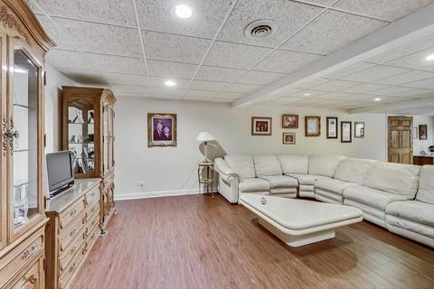 370 Trinity Ln, Oak Brook, IL 60523 photo 59