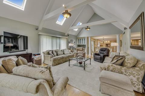 370 Trinity Ln, Oak Brook, IL 60523 photo 20
