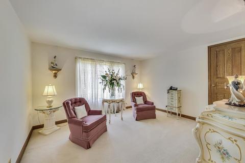 370 Trinity Ln, Oak Brook, IL 60523 photo 50
