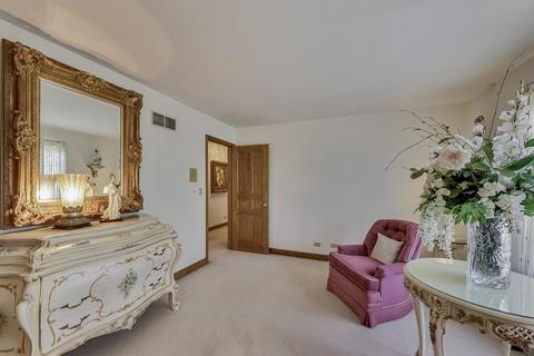370 Trinity Ln, Oak Brook, IL 60523 photo 52