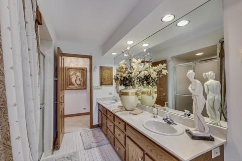 370 Trinity Ln, Oak Brook, IL 60523 photo 57