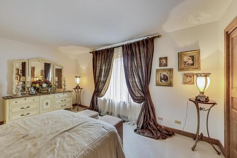 370 Trinity Ln, Oak Brook, IL 60523 photo 47
