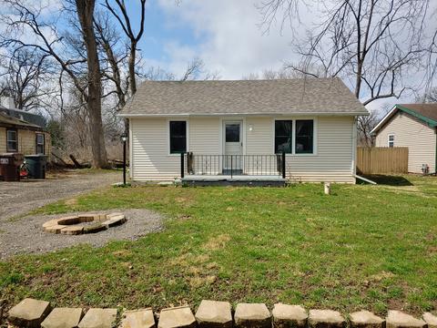 208 S Laurel Rd, Kankakee, IL 60901 photo 1