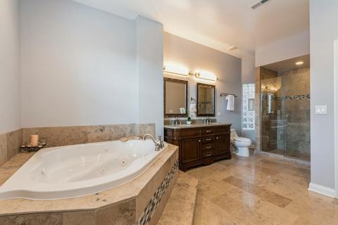 4724 S Champlain Ave, Chicago, IL 60615 photo 17