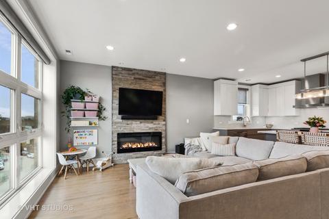 1209 E 46th St #4E, Chicago, IL 60653 photo 3