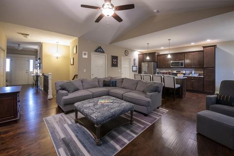 1607 Eagle Rd, Champaign, IL 61822 photo 2