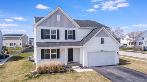 101 Schmidt Ct, Plano, IL 60545 photo 2