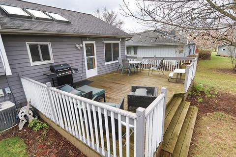 866 Brewster Ln, Bartlett, IL 60103 photo 33