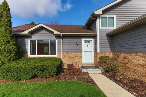 866 Brewster Ln, Bartlett, IL 60103 photo 32
