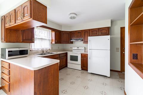 504 E Broadway St, Newark, IL 60541 photo 8