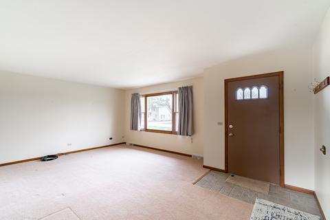 504 E Broadway St, Newark, IL 60541 photo 5