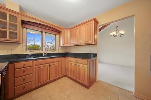 262 N Haddon Pl, Addison, IL 60101 photo 8