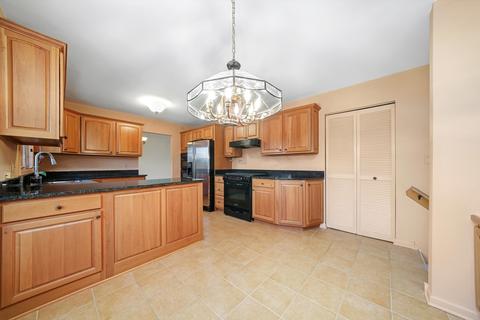 262 N Haddon Pl, Addison, IL 60101 photo 12