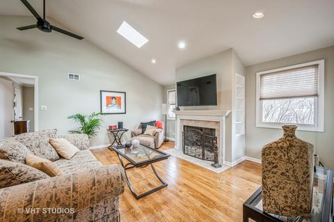 1040 Longmeadow Dr, Glenview, IL 60025 photo 11