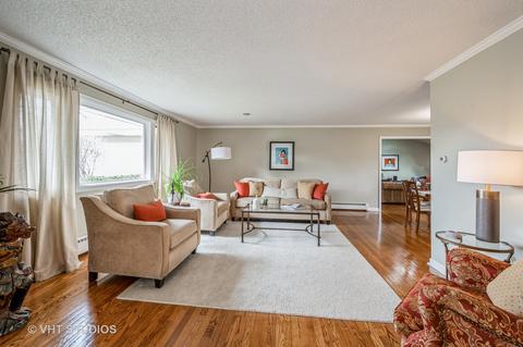 1040 Longmeadow Dr, Glenview, IL 60025 photo 5