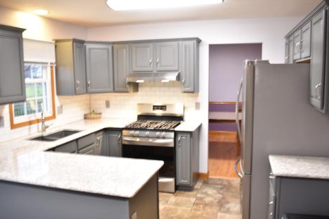 1403 Lismore Ln, Normal, IL 61761 photo 3