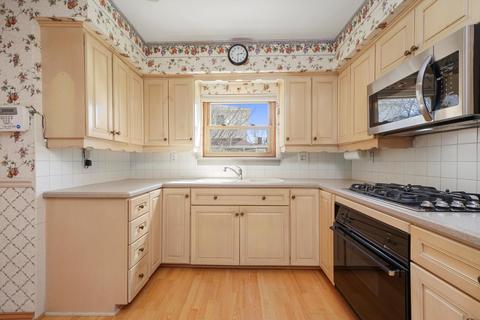 4600 Deyo Ave, Brookfield, IL 60513 photo 3