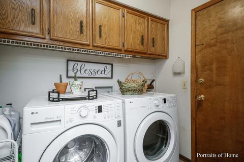 63 Christina Cir, Wheaton, IL 60189 photo 14