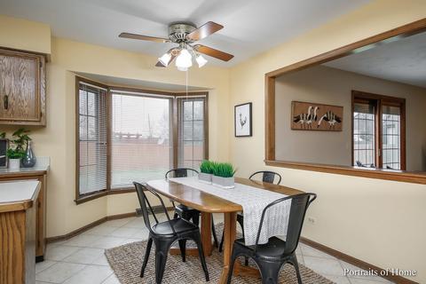 63 Christina Cir, Wheaton, IL 60189 photo 9
