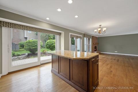 1812 Courtenay Dr, Wheaton, IL 60189 photo 7
