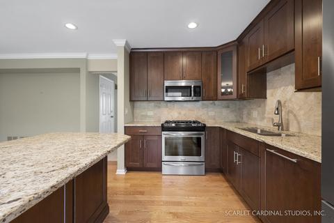 1812 Courtenay Dr, Wheaton, IL 60189 photo 8