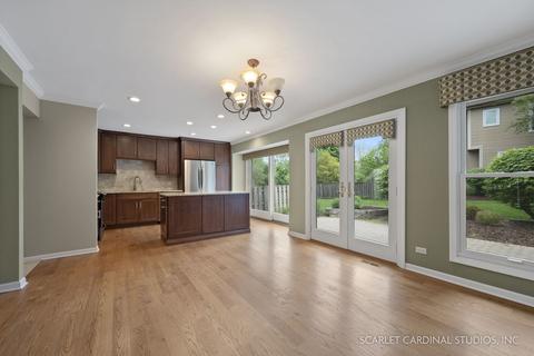 1812 Courtenay Dr, Wheaton, IL 60189 photo 5