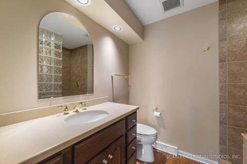 1812 Courtenay Dr, Wheaton, IL 60189 photo 14