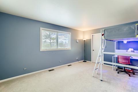 8532 Heather Dr, Burr Ridge, IL 60527 photo 17