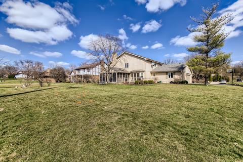 8532 Heather Dr, Burr Ridge, IL 60527 photo 25