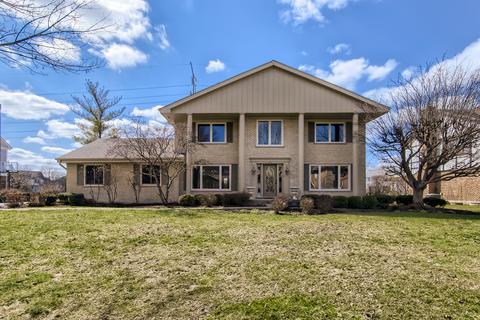 8532 Heather Dr, Burr Ridge, IL 60527 photo 1