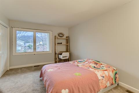 8532 Heather Dr, Burr Ridge, IL 60527 photo 18
